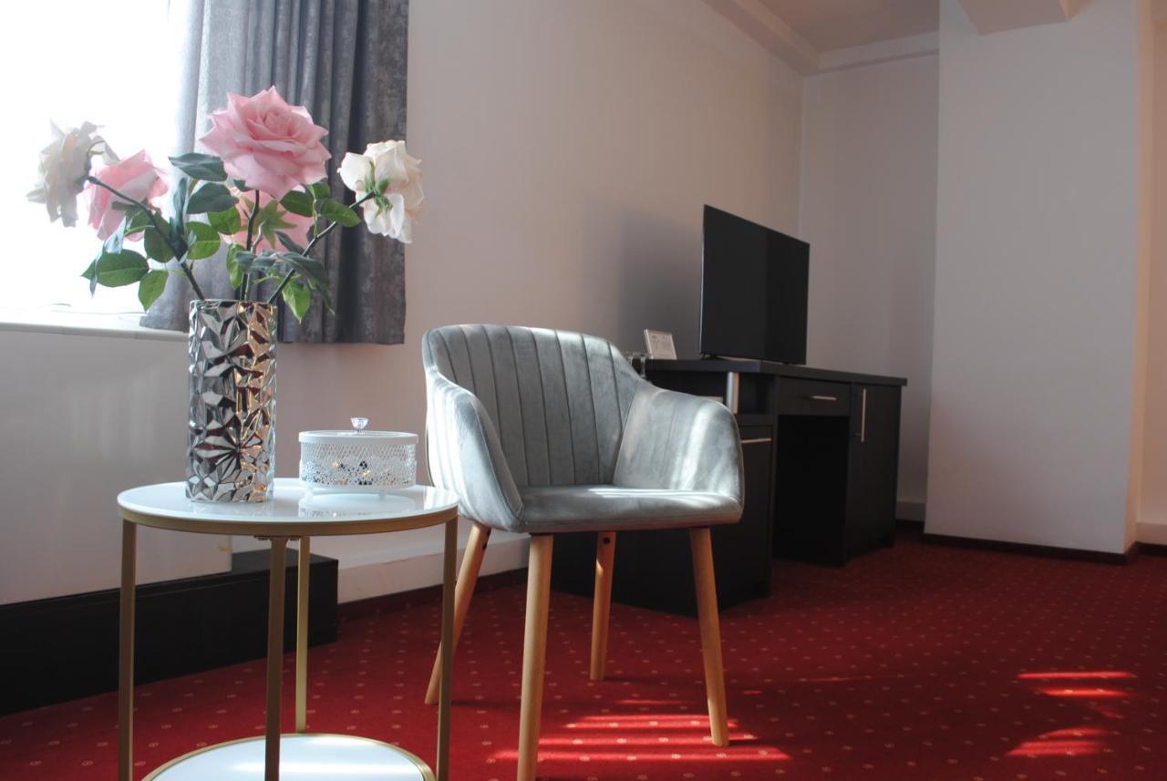 Hotel Corona Drobeta Turnu Severin Dış mekan fotoğraf