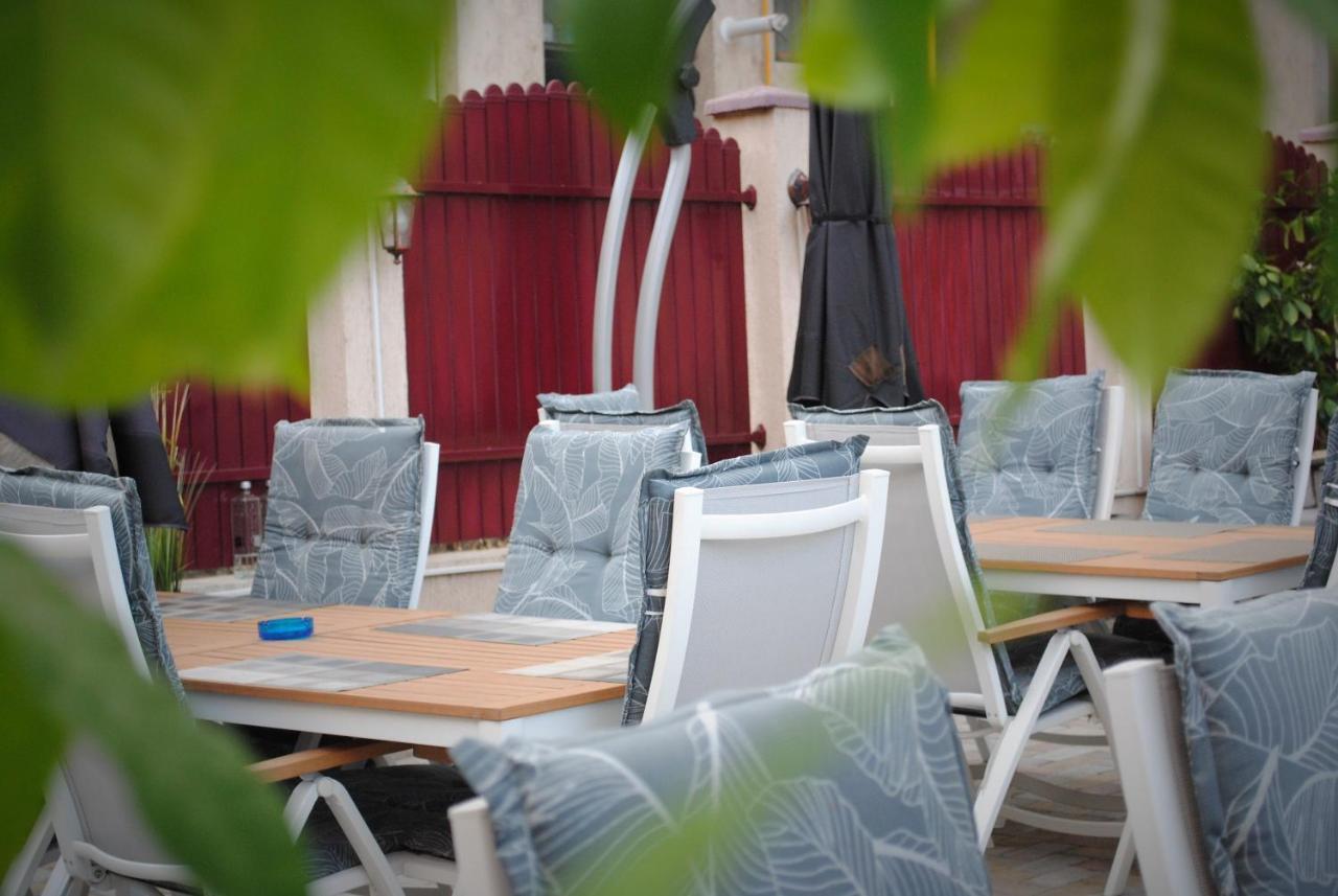 Hotel Corona Drobeta Turnu Severin Dış mekan fotoğraf