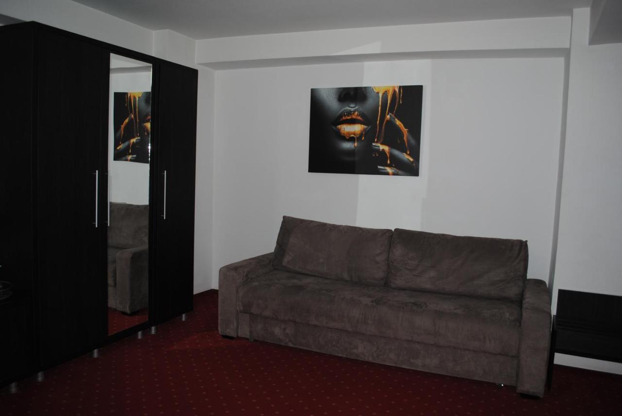 Hotel Corona Drobeta Turnu Severin Dış mekan fotoğraf