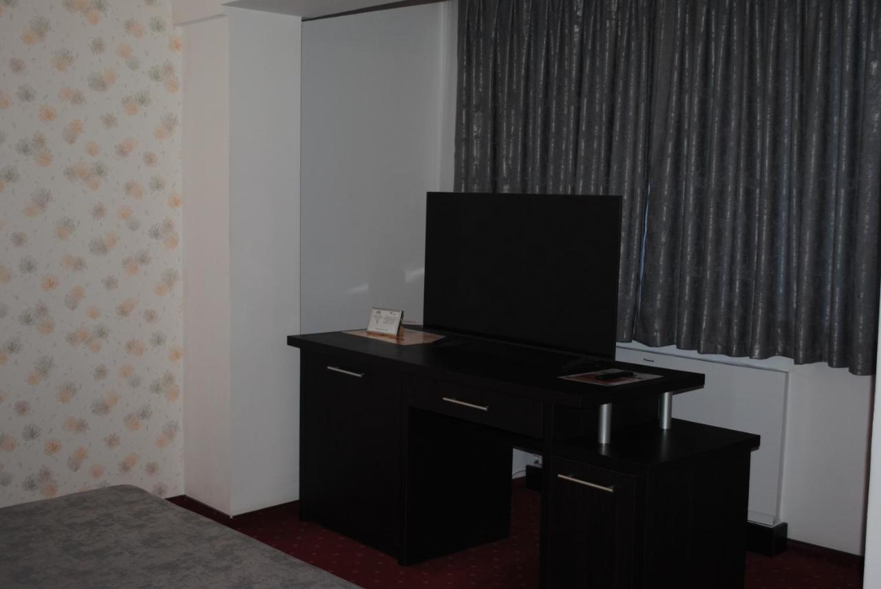 Hotel Corona Drobeta Turnu Severin Dış mekan fotoğraf
