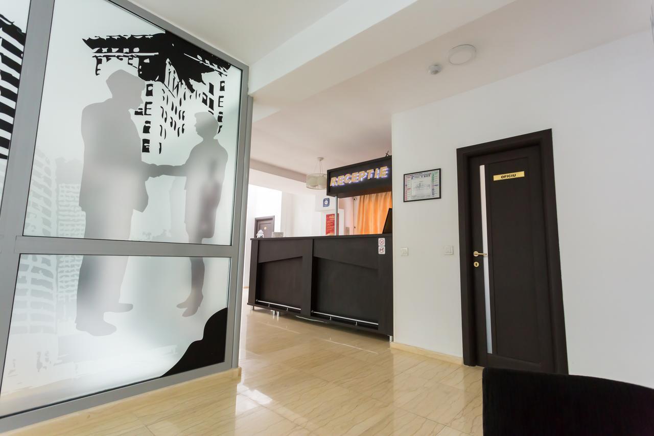 Hotel Corona Drobeta Turnu Severin Dış mekan fotoğraf