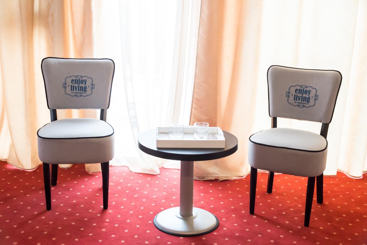 Hotel Corona Drobeta Turnu Severin Dış mekan fotoğraf