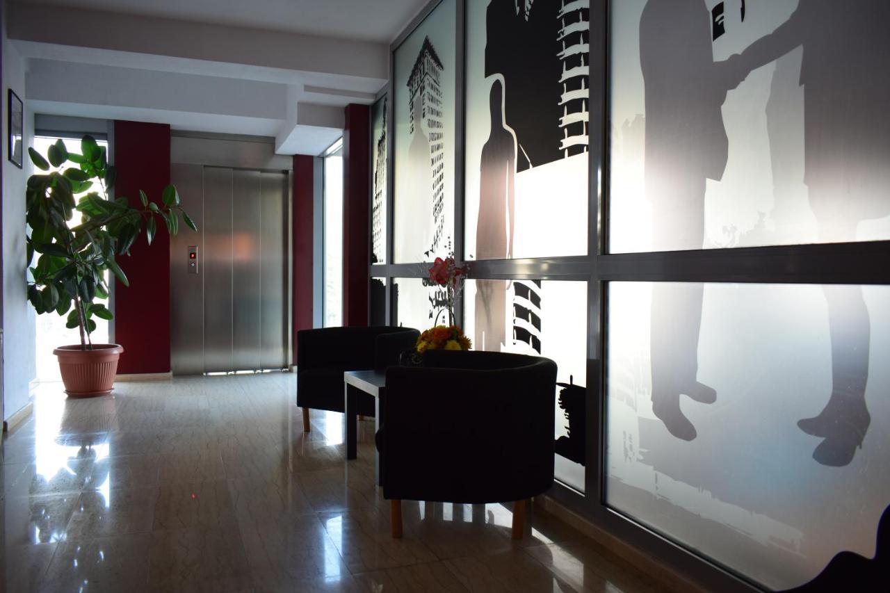 Hotel Corona Drobeta Turnu Severin Dış mekan fotoğraf